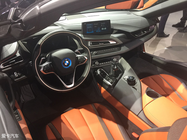 寶馬i8