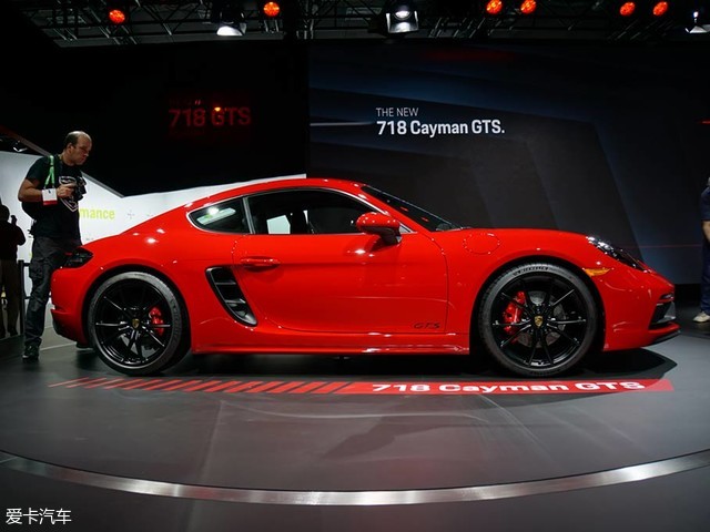 在本屆洛杉磯車展上，保時捷718 cayman GTS正式發(fā)布亮