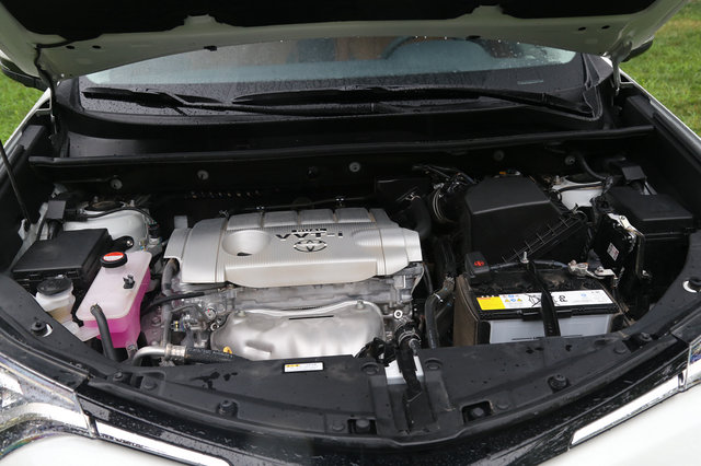 一汽豐田RAV4 2016款 榮放 2.5L AT四驅尊貴版