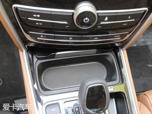 中國品牌轎車誰更強 紅旗H5競品對比