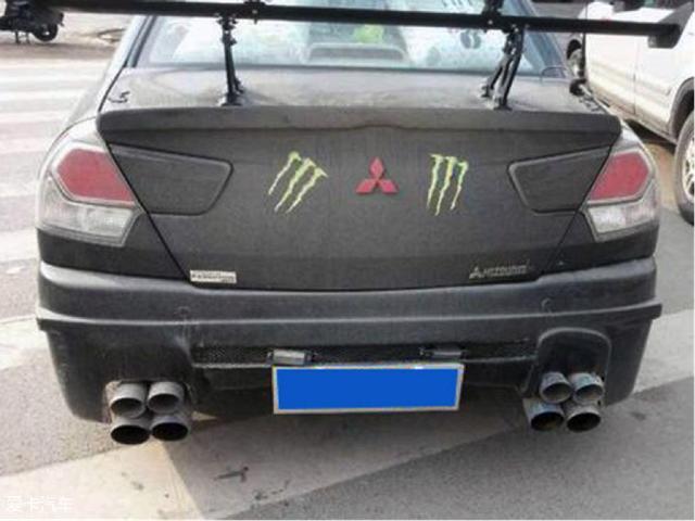 交警最喜歡查的4種車(chē) 開(kāi)著上路就得有心理準(zhǔn)備 就盯著你呢