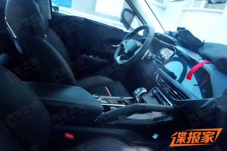 有望年底推出 吉利轎跑SUV混動版諜照