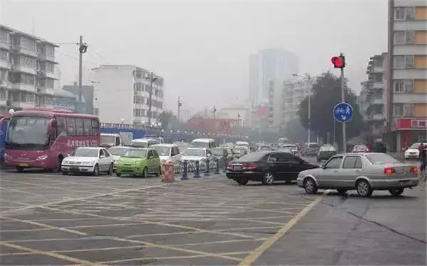 綠燈掉頭一樣扣分，這些路況一定要小心