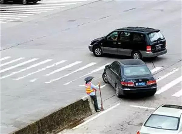綠燈掉頭一樣扣分，這些路況一定要小心