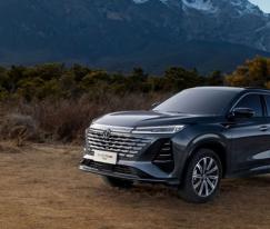 第三代CS75PLUS冠軍版、鋒蘭達雙擎領先版、星越L長風版大橫評！誰更勝一籌?